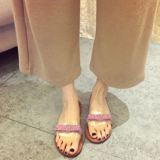 Γυναικείες παντόφλες σιλικόνης με κορδέλα