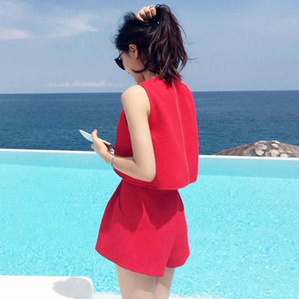 Γυναικεία ολόσωμη καλοκαιρινή φόρμα