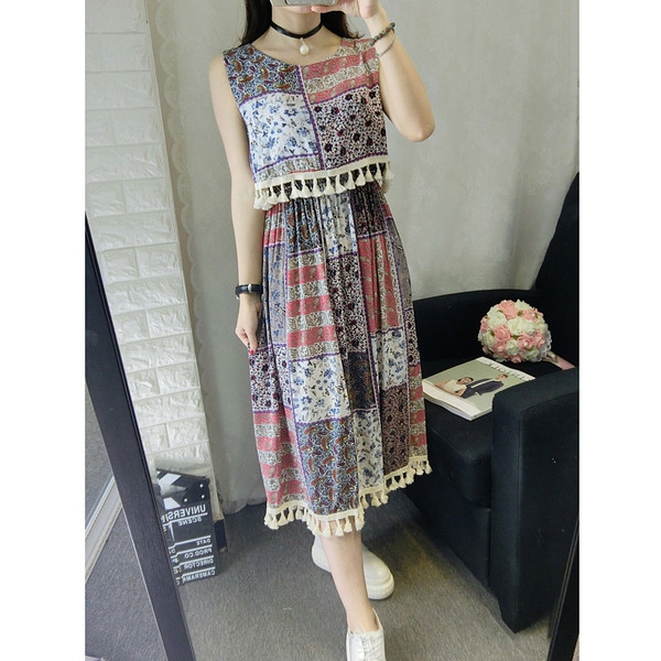 Κυρίες καλοκαιρινό φόρεμα με floral μοτίβα οκτώ διαφορετικά μοντέλα.