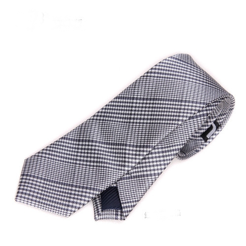 Класически мъжки вратовръзки - едноцветни, карирани, раирани и с точки - топ модели от полиестър