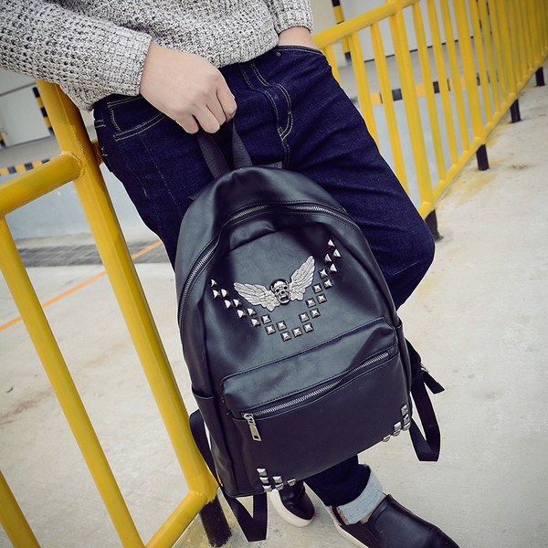 Ретро раница през рамо с емблема в три цвята - кафяв, сив и черен