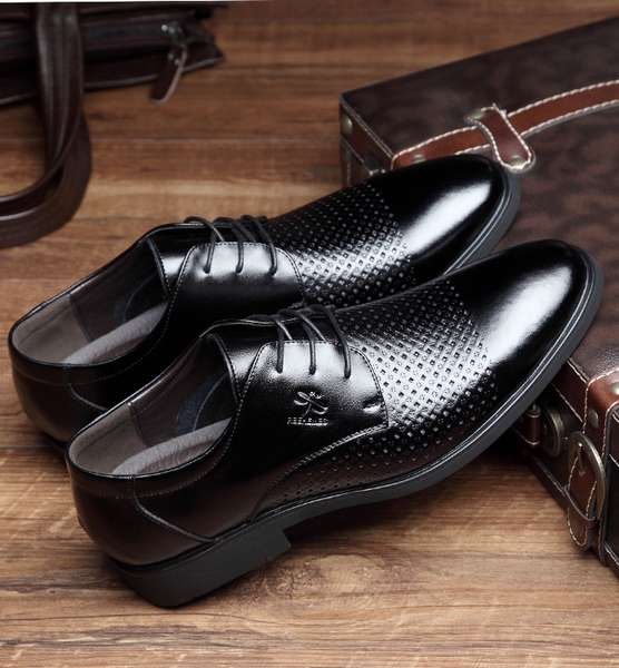 Αντρικά καλοκαιρινά αναπνεύσιμα επίσημα υποδήματα από συνθετικό δέρμα - 3 μοντέλα