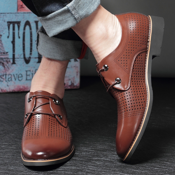 Καλοκαιρινά αναπνεύσιμα ανδρικά παπούτσια από τεχνητό δέρμα σε μαύρο και καφέ χρώμα