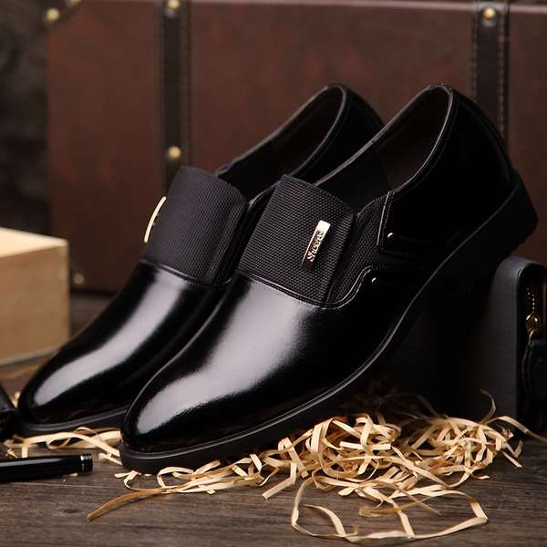 Επίσημα παπούτσια από τεχνητό δέρμα για άνδρες - μαύρο και καφέ χρώμα