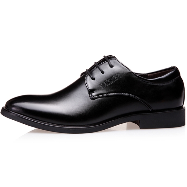 Χαμηλά και ψηλά ανδρικά παπούτσια  από τεχνητό δέρμα - 2 μοντέλα