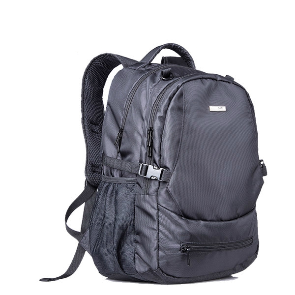 Αδιάβροχο σακίδιο ανδρών σε μαύρο χρώμα - κατάλληλο για μπάσκετ