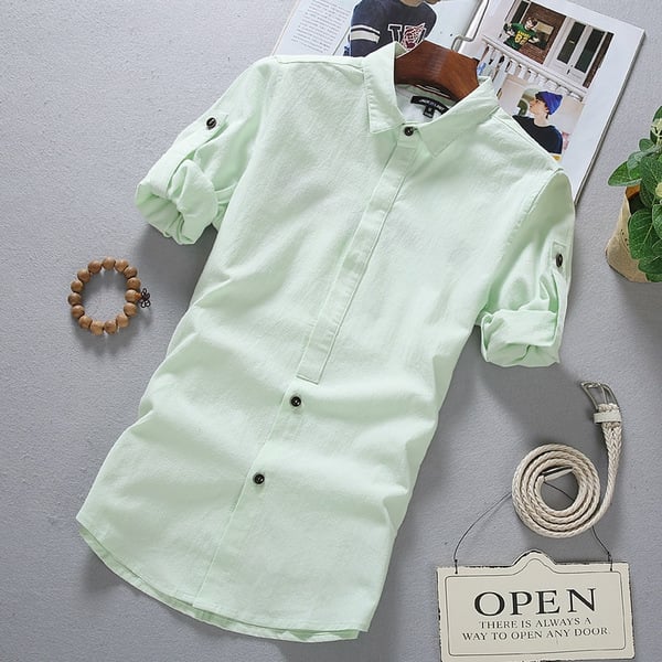 Πουκάμισα σε πέντε φρέσκα χρώματα.