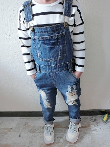 Παιδικά junior τζιν ολόσωμο παντελόνι για αγόρια.