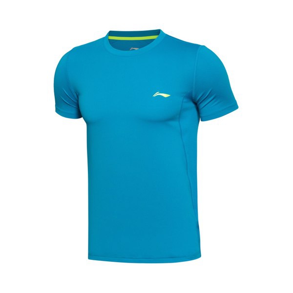 Ανδρικά αδιάβροχα και σπορ μπλουζάκια μεκοντό μανίκι  και σορτς για το καλοκαίρι 