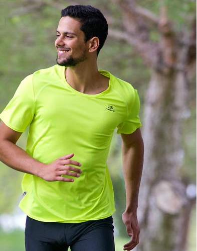 Ανδρικά  αθληθικά σορτς σε κίτρινο, μαύρο, μπλε, λευκό, μαύρο χρώμα με υλικό βάσης πολυεστέρα