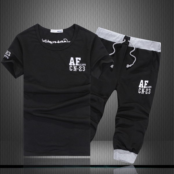 Мъжки летни спортни екипи тениска и къси панталони