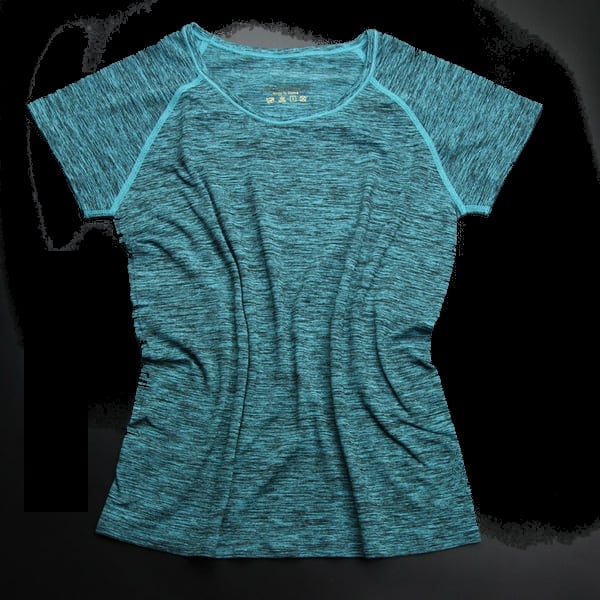 Γυναικεία μπλουζάκια σε διάφορα χρώματα: για γυμναστήριο ή άλλα αθλήματα