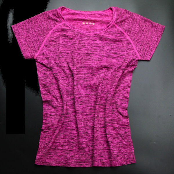 Γυναικεία μπλουζάκια σε διάφορα χρώματα: για γυμναστήριο ή άλλα αθλήματα