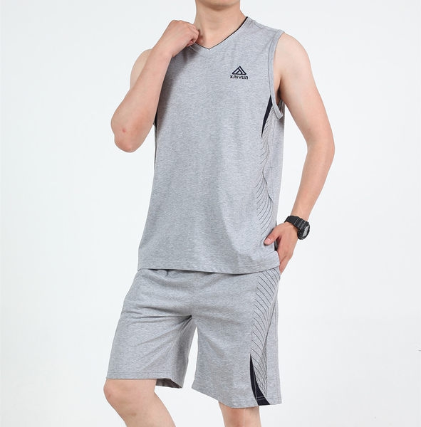 Αθλητικά βαμβακερά σπορ  σύνολα που αποτελούνται από 4 σχέδια 