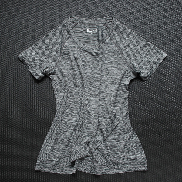 Γυναικεία αθλητικά πουκάμισα σε μοβ, μπλε, κόκκινο και γκρι χρώμα