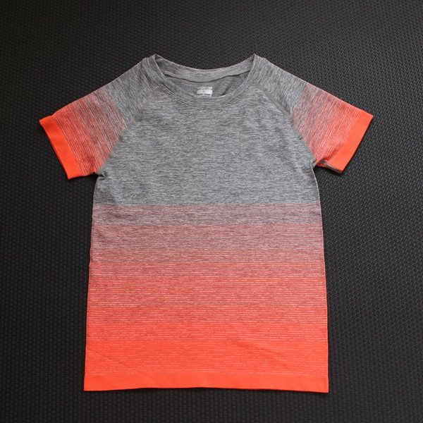 Γυναικεία αθλητικά μπλουζάκια σε μοβ, ροζ, πορτοκαλί, μαύρο, πράσινο και μπλε χρώμα