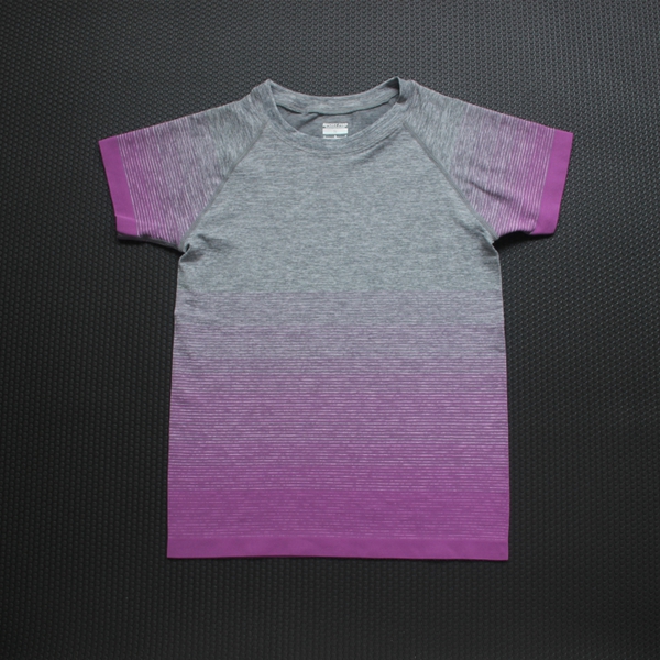 Γυναικεία αθλητικά μπλουζάκια σε μοβ, ροζ, πορτοκαλί, μαύρο, πράσινο και μπλε χρώμα