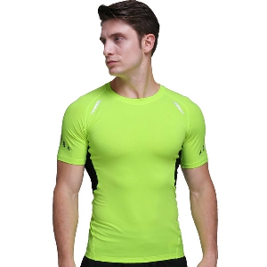 Ανδρικά αθλητικά μπλουζάκια σε μπλε, πράσινο, γκρι, πορτοκαλί και μαύρο χρώμα - 23 μοντέλα