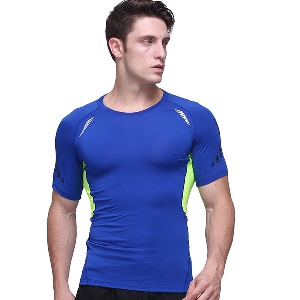 Ανδρικά αθλητικά μπλουζάκια σε μπλε, πράσινο, γκρι, πορτοκαλί και μαύρο χρώμα - 23 μοντέλα