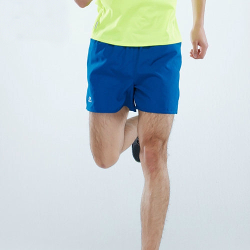 Σορτς των ανδρών σε μαύρο και μπλε