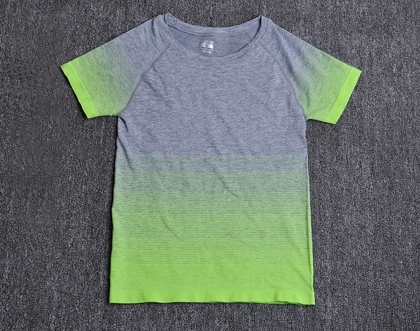 Ελαφριά αναπνεύσιμα γυναικεία μπλουζάκια σε πολλά διαφορετικά χρώματα - 15 σχέδια