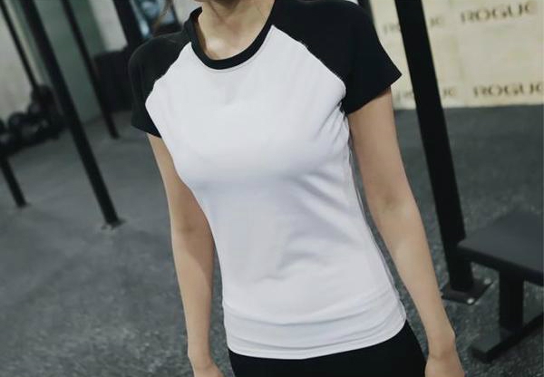 Γυναικεία αθλητικά μπλουζάκια με μοβ, λευκό και γκρι χρώμα