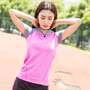 Дамска спортна тениска в зелен,розов,сив и лилав цвят
