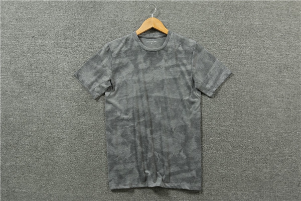 Fitness Slim  t-shirts με κοντό μανίκι - δύο χρώματα