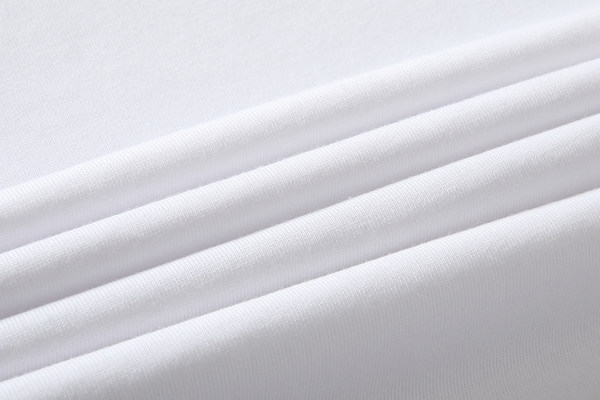 Ανδρικά καλοκαιρινα  t-shirts για μπάσκετ  με κοντά μανίκια και άσπρη εκτύπωση σε μαύρο, γκρι, μπλε, κόκκινο και κίτρινο χρώμα