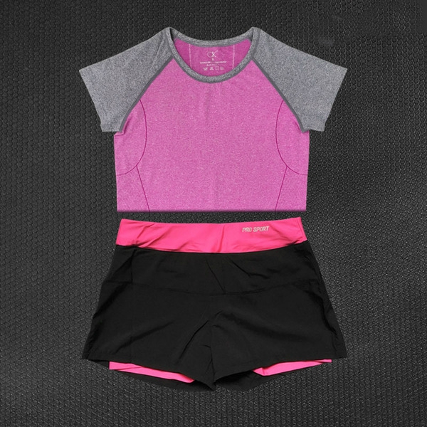 Γυναικεία αθλητικά σύνολα -  23 διαφορετικά μοντέλα.