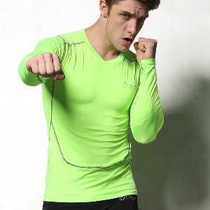 Спортна и еластична мъжка тениска в сив,бял,черен и зелен цвят 
