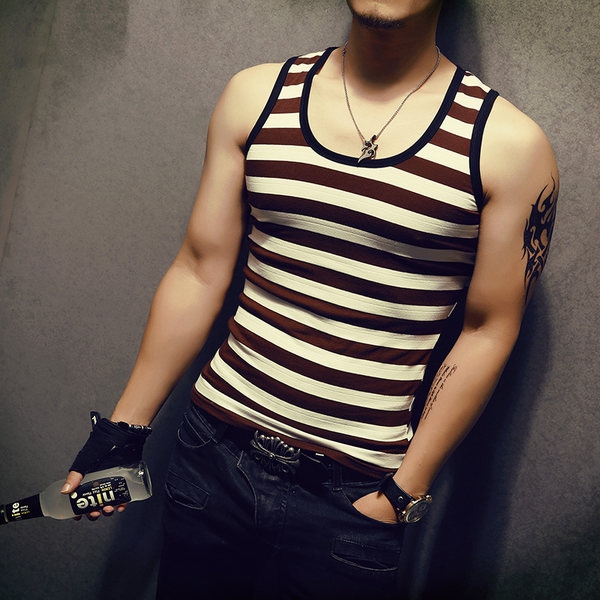 Ανδρικό αθλητικό αμάνικο tip-top μοντέλο