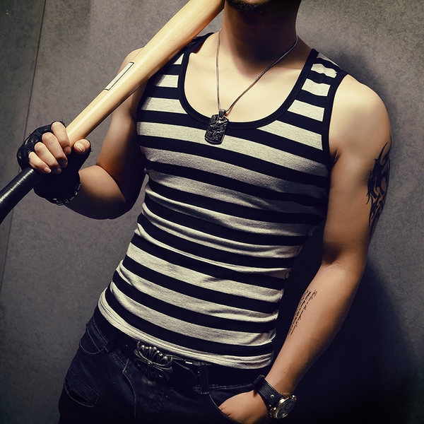 Ανδρικό αθλητικό αμάνικο tip-top μοντέλο