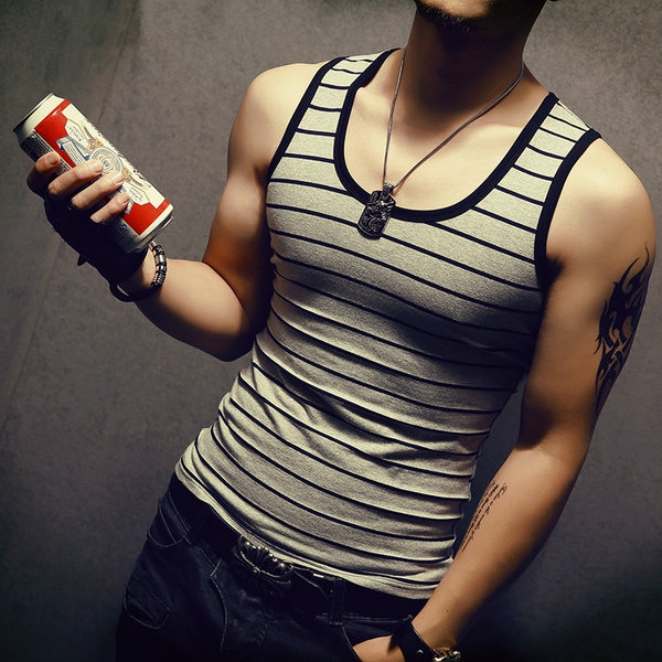 Ανδρικό αθλητικό αμάνικο tip-top μοντέλο