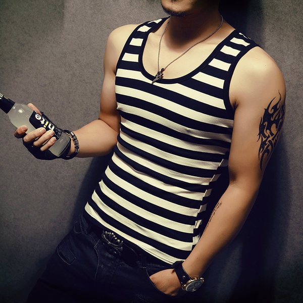 Ανδρικό αθλητικό αμάνικο tip-top μοντέλο