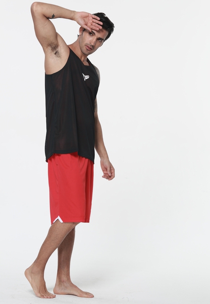 Ανδρικάαθλητικά αμάνικα σε μαύρο χρώμα κατάλληλα για μπάσκετ και τένις σε 5 μοντέλα