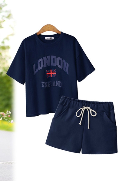 Γυναικείο αθλητικό σετ σε λευκό ροζ και σκούρο μπλε με επιγραφή