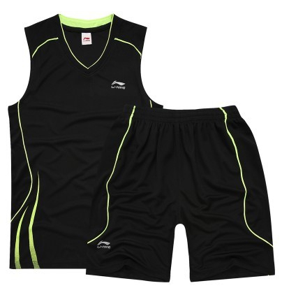 Αθλητικά ανδρικά σύνολα για μπάσκετ - 23 μοντέλα