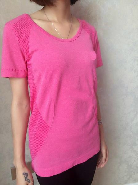 Γυναικείο αθλητικό T-shirt με κοντό μανίκι σε μοβ, ροζ, μπλε, γκρι χρώμα