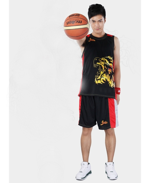Ανδρική φόρμα για  μπάσκετ  και αθλητισμού σε μαύρο χρώμα