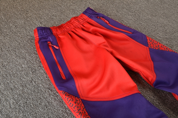 Γυναικεία μαύρα παντελόνια  για αθλητισμό και τουρισμό με ελαστική μέση