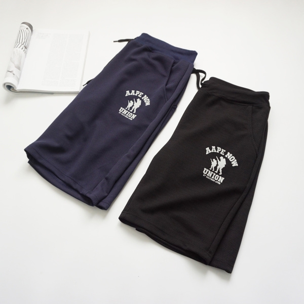 Ανδρικά αθλητικά σορτς  σε μαύρο και μπλε χρώμα