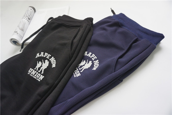 Ανδρικά αθλητικά σορτς  σε μαύρο και μπλε χρώμα