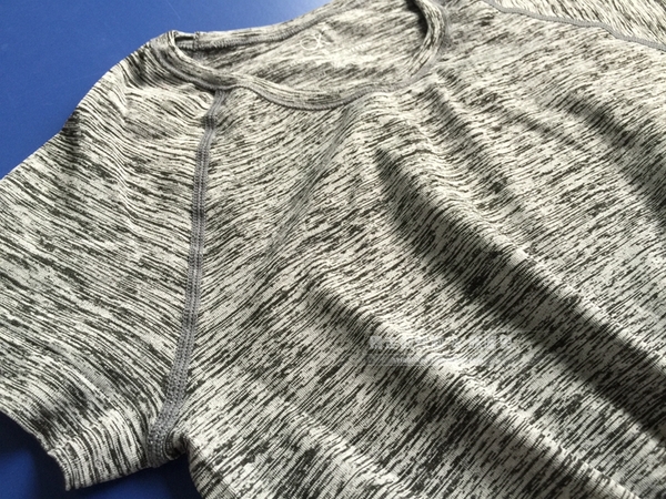 Αθλητικά χρωματιστά γυναικεία t-shirts κατάλληλα για fitness και γιόγκα -  5 μοντέλα