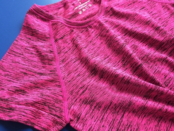 Αθλητικά χρωματιστά γυναικεία t-shirts κατάλληλα για fitness και γιόγκα -  5 μοντέλα