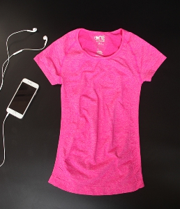 Дамска тениска за силови упражнения или тичане, с тънка дишаща материя 