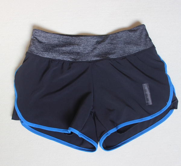 Бързосъхнещи спортни дамски шорти подходящи за фитнес и йога 