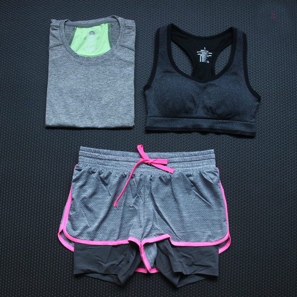 Γυναικείο αθλητικό σετ για γυμναστήριο, γιόγκα και τρέξιμο - 18 μοντέλα