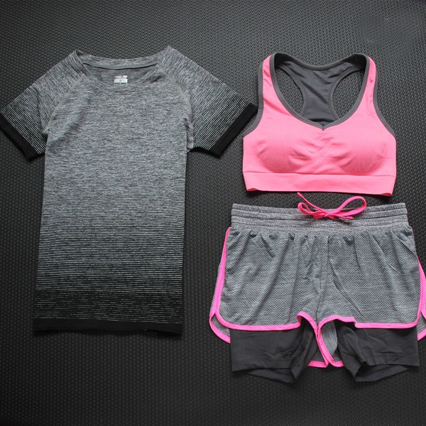 Γυναικείο αθλητικό σετ για γυμναστήριο, γιόγκα και τρέξιμο - 18 μοντέλα