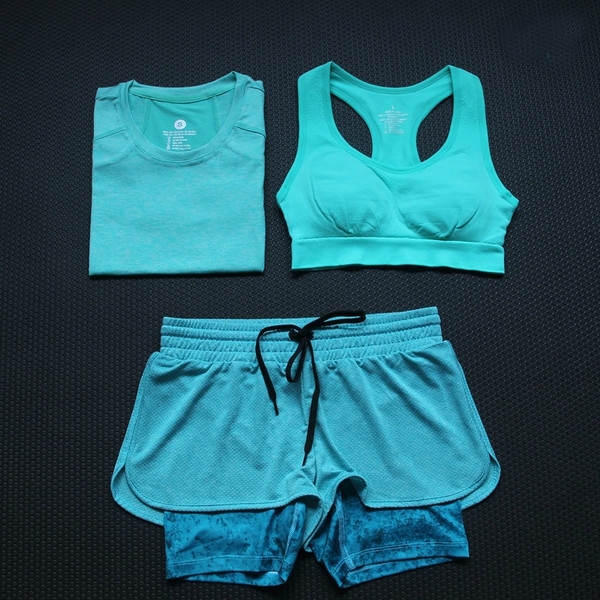 Γυναικείο αθλητικό σετ για γυμναστήριο, γιόγκα και τρέξιμο - 18 μοντέλα